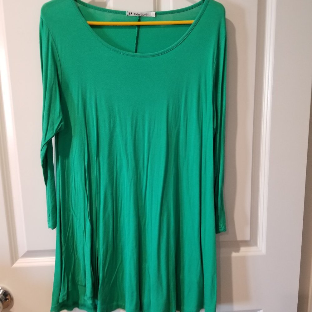 Long, Kelly green tunic